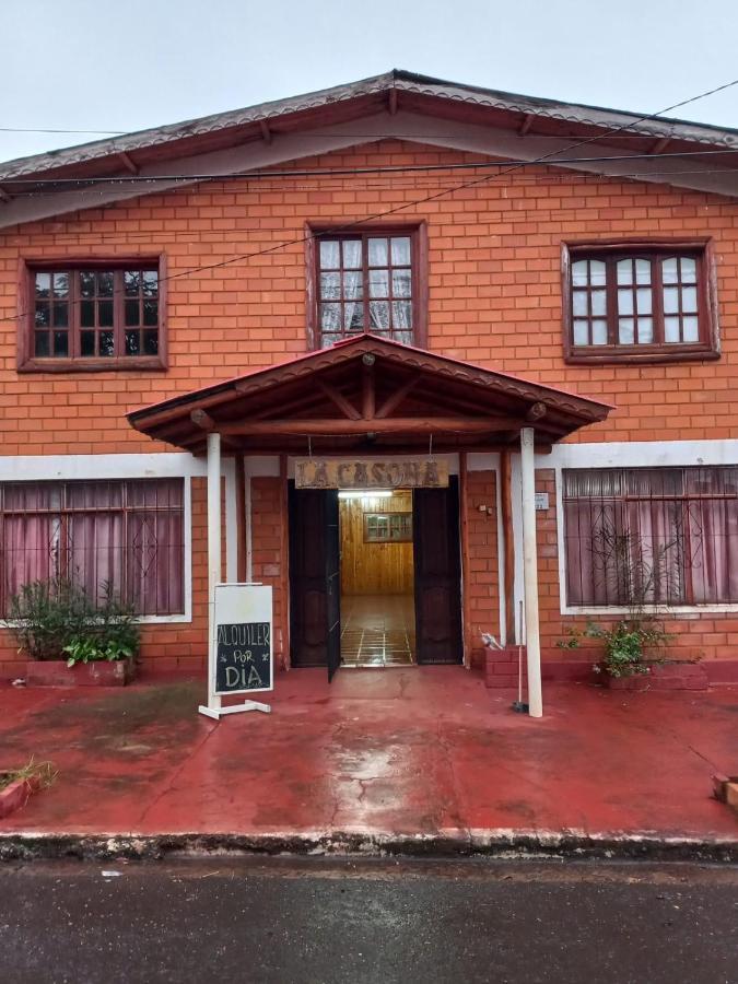 Готель La Casona Пуерто-Іґуасу Екстер'єр фото