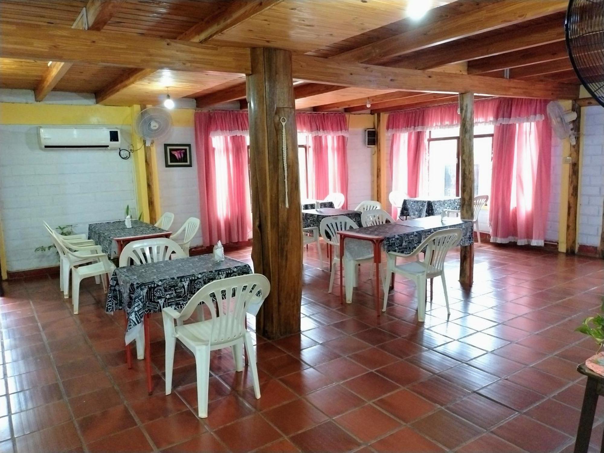 Готель La Casona Пуерто-Іґуасу Екстер'єр фото